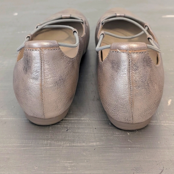 Earthies by Earth  women’s leather ballet Essen silver metalli Size 6 B - Picture 7 of 10